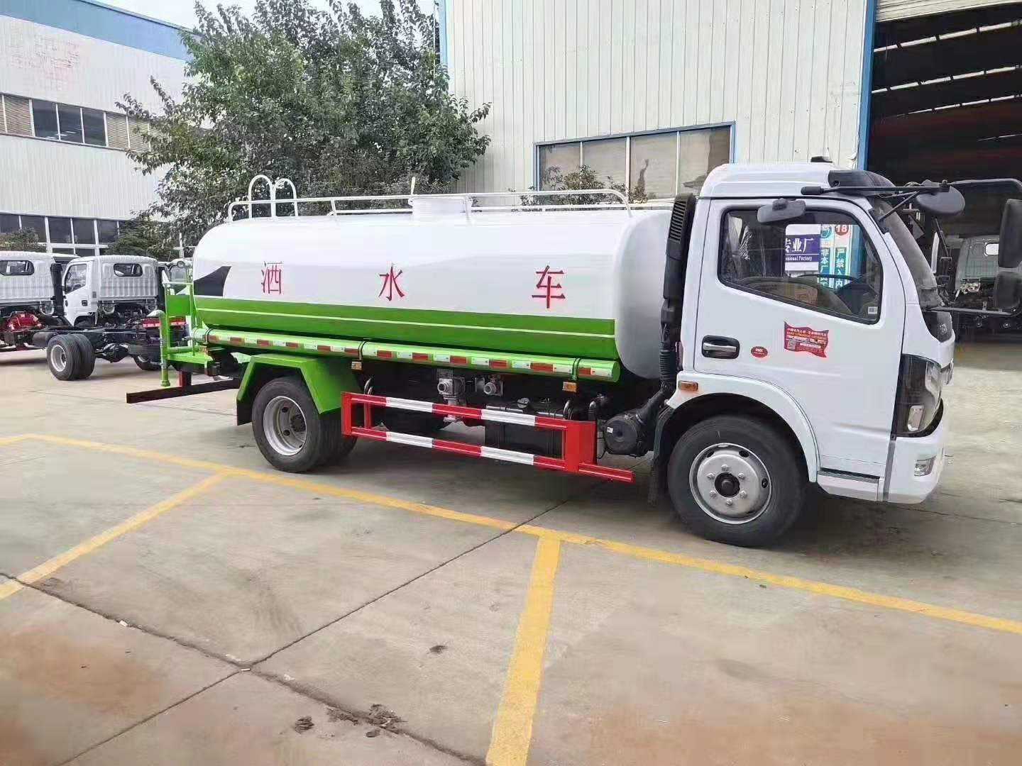 國六東風大多利卡福瑞卡灑水車8噸運水車廠家直銷來電有禮