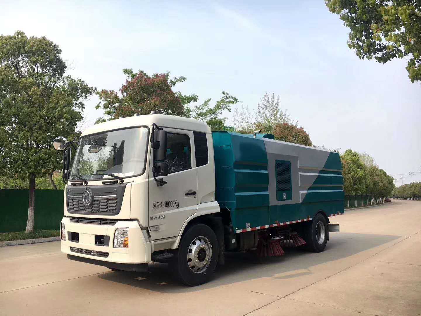 湖北五環(huán)國六東風(fēng)天錦大型掃路車廠家報價