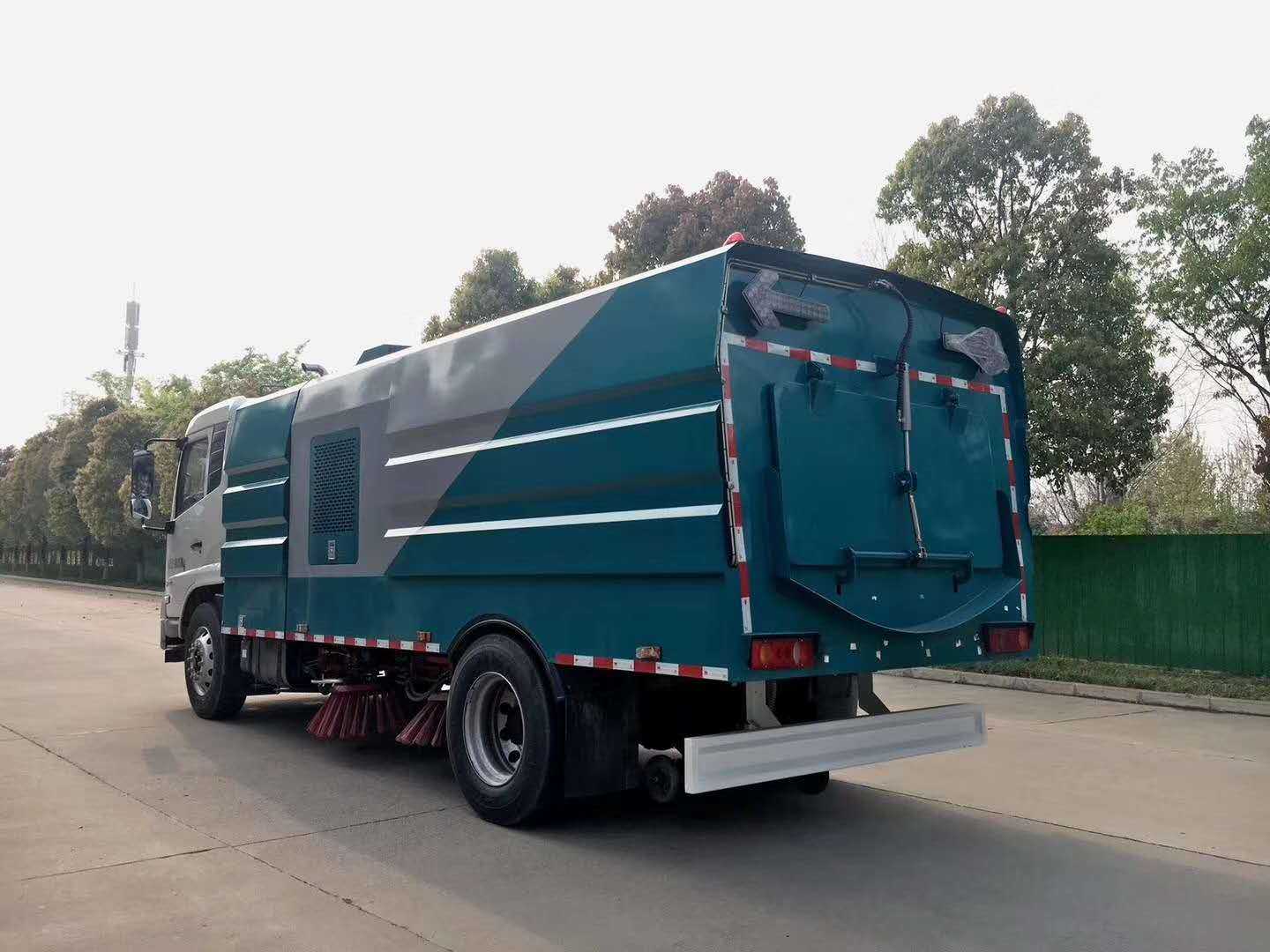 湖北五環(huán)國六東風(fēng)天錦大型掃路車廠家報價